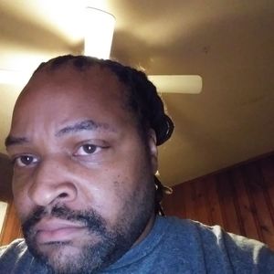 Meet your Posher, Dennis